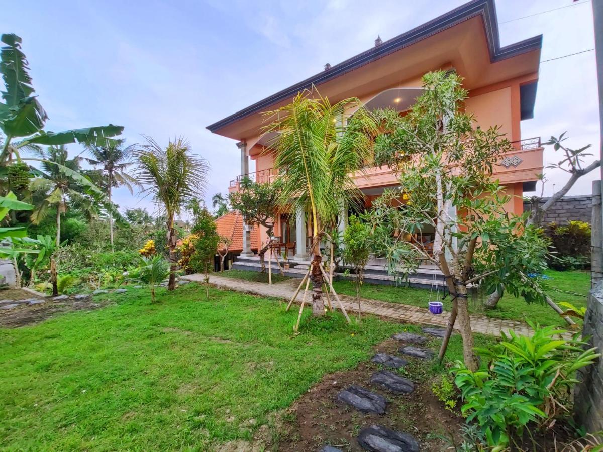 Hotel Gusti Rai House Ubud Esterno foto